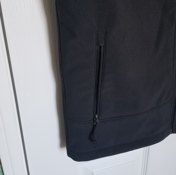 The North Face Weatherproof Soft Shell Vest - Picture 5 of 11